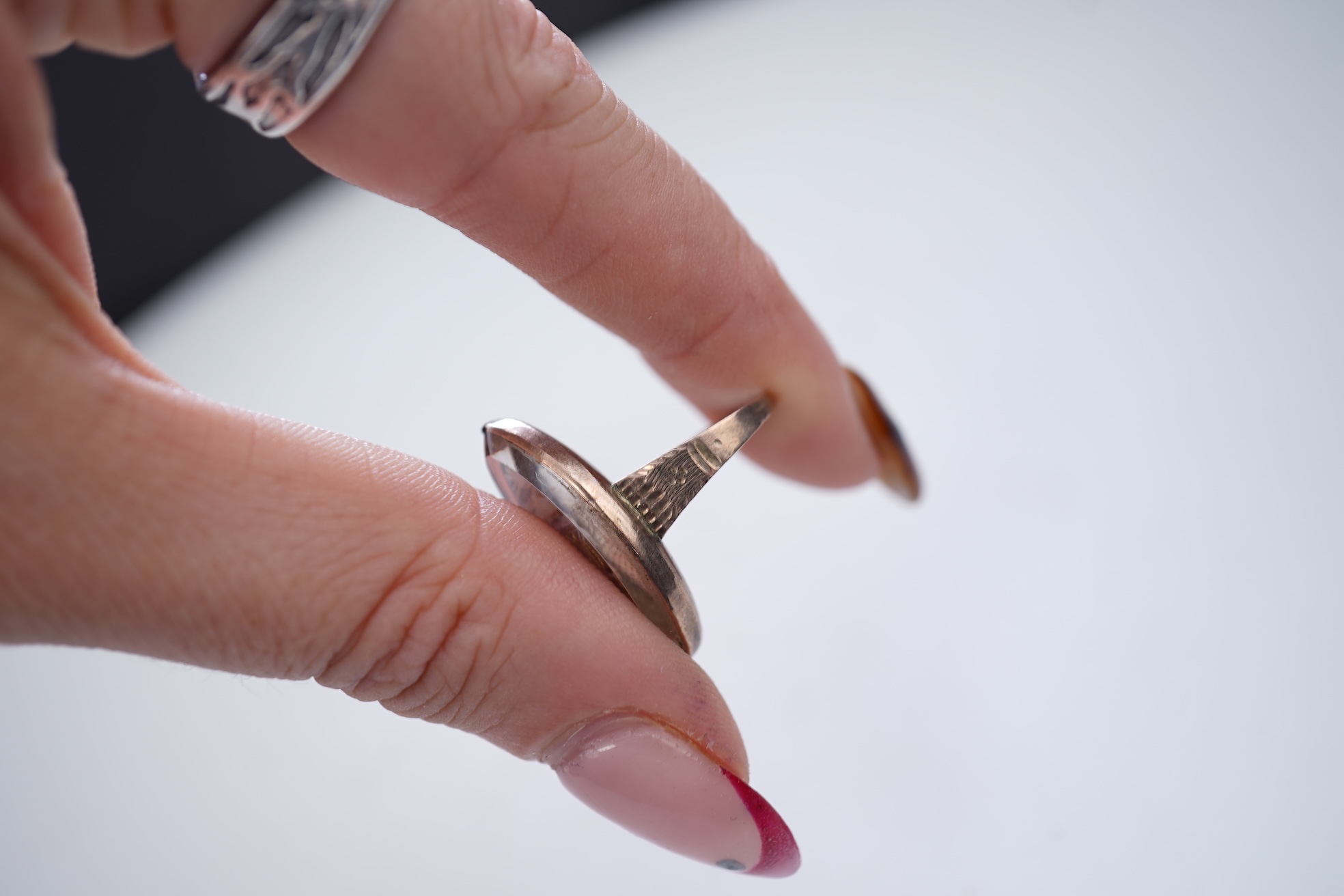 A fine Georgian mourning ring, late 18th century